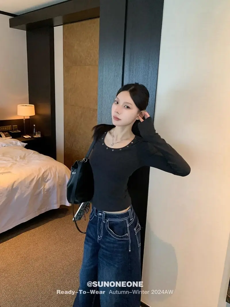 Kimutomo Autumn Winter Korean Niche Studded Crew Neck Thermal Fleece Base T‑Shirt Slim‑fit Long‑sleeve Women Layering Tops