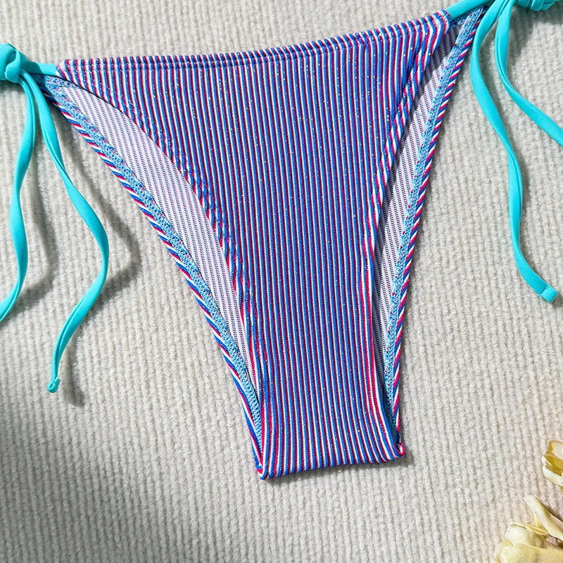 2025 Estate nuovo triangolo sexy pizzo donna bikini diviso moda cambiamento di colore set di costumi da bagno da spiaggia femminili in seta argento