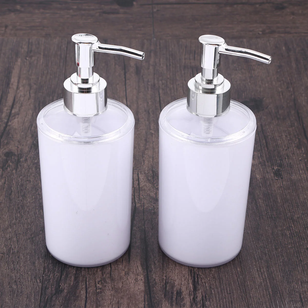 

2pcs Empty Lotion Bottles Containers Toiletry Bottles Refillable Shampoo Emulsion Liquid Soap Container Sets (White)