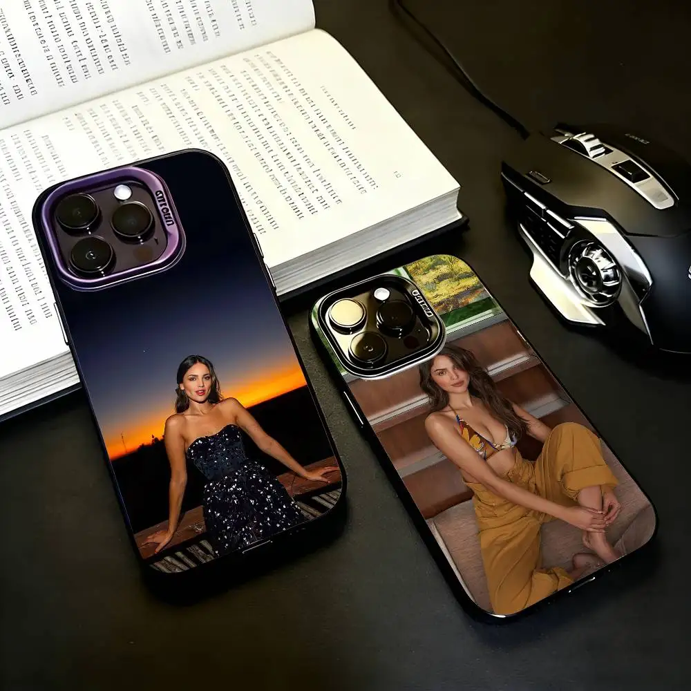 

Singer E-Eiza Gonzalez Phone Case For iPhone17,16,15,14,13,12,11 Plus,Pro Max Black Candy silver phone case