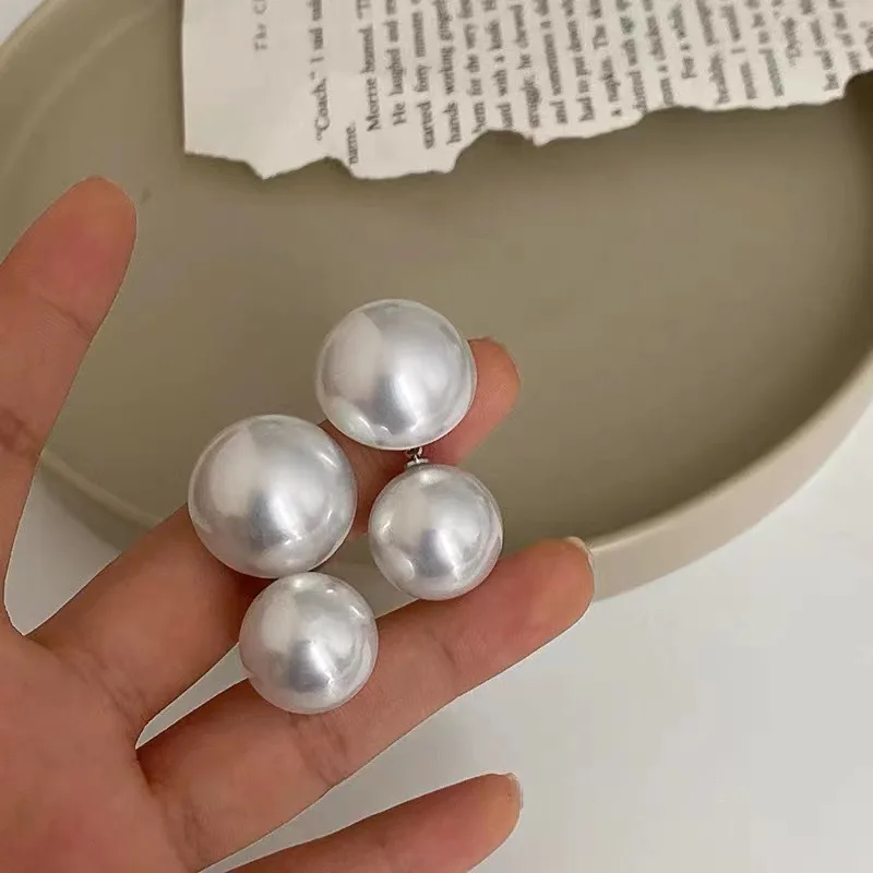 2022 Vintage Oversized Pearl Stud Earrings Female French Fashion Temperament Luxury Bride Earrings Wedding Party Jewelry Gifts