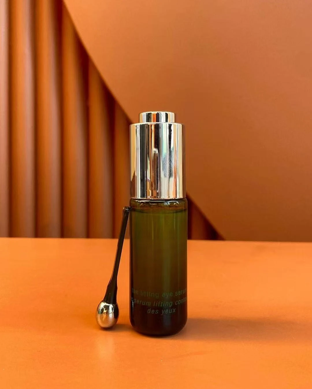 Nova cuidados de primer de pele La Magic The LIFTING EYE SERUM 15ml Ferramenta de maquiagem