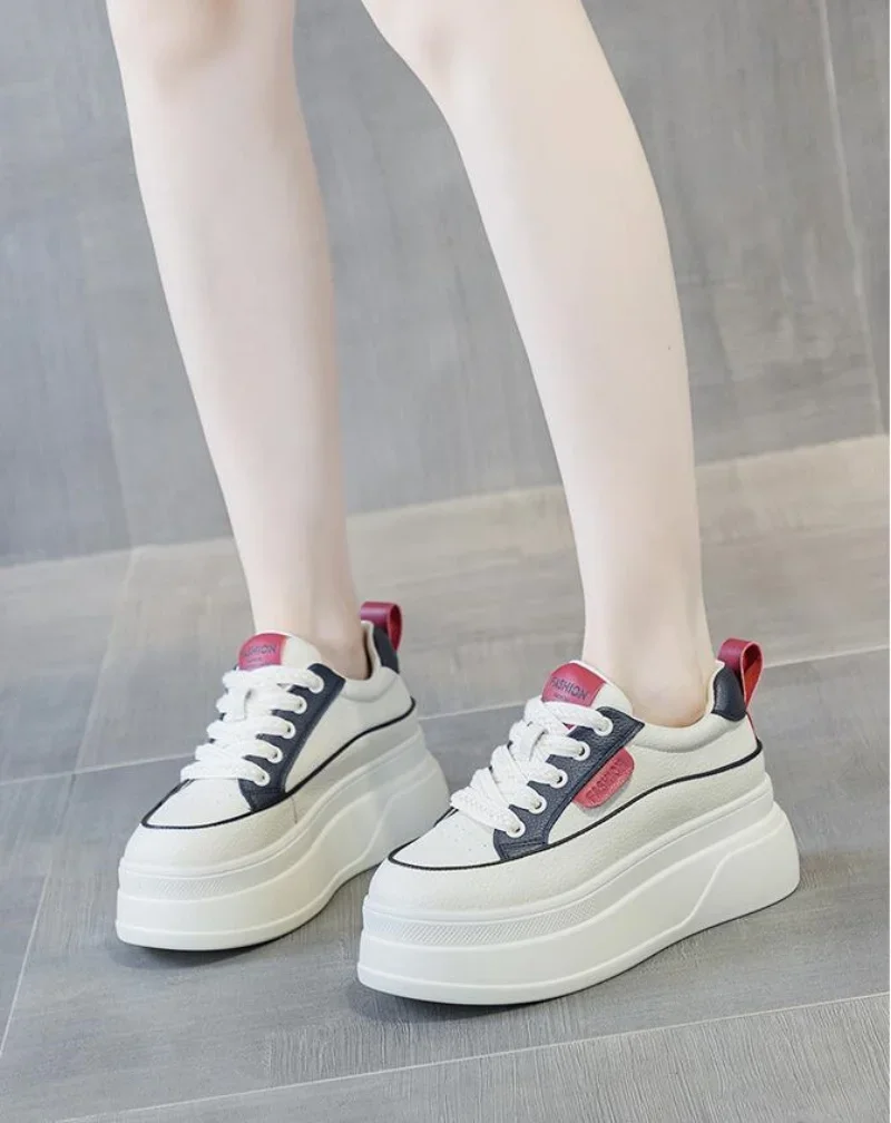 

2025 универсальная повседневная женская обувь, новый весенний стиль, спортивная обувь на толстой подошве, версия белого цвета, кроссовки до щиколотки для отдыха