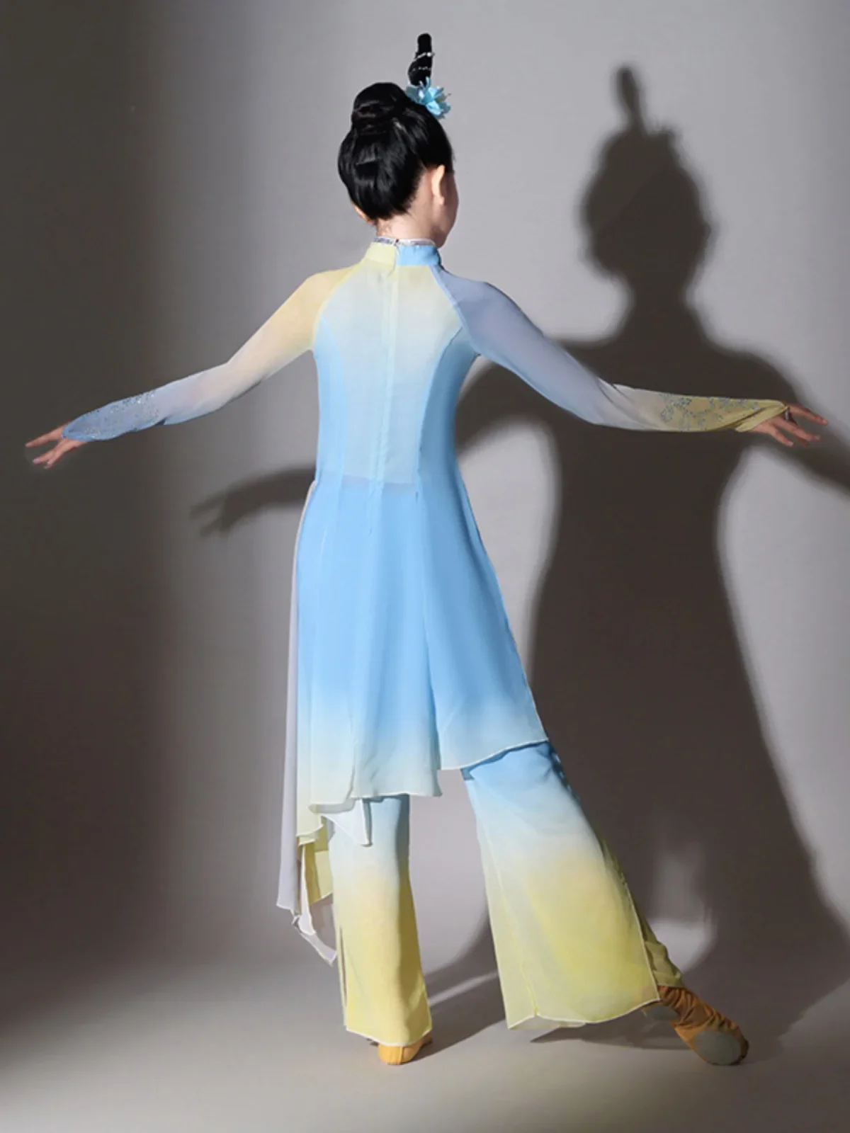 Chinese Stijl Volksdans Klassieke Yangko Kleding Prestaties Kostuums Meisjes Oefenkleding Kinderen Elegante Fan Dans