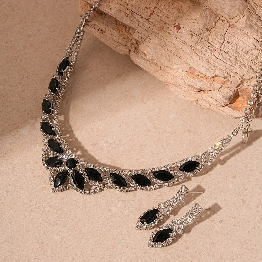 

Inlaid Black Rhinestone Necklace Earring Set Women Luxury Shinny Water Drop Leaf Choker Necklace Bridal Wedding Jewelry Sets