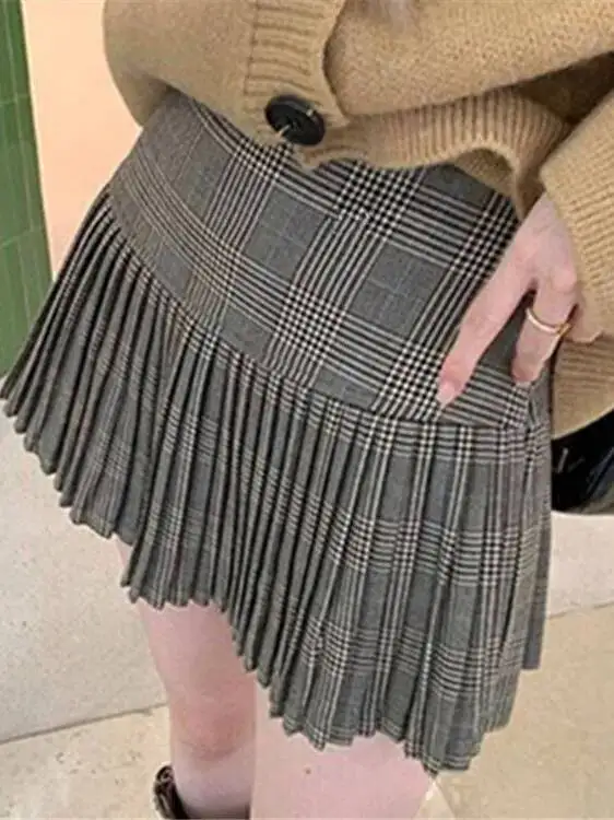 

Корейская стильная короткая юбка в стиле преппи с завышенной талией, женская, летняя новинка 2026 года, приталенная, в клетку, омолаживающая, мини-юбка, универсальная, 3J7B
