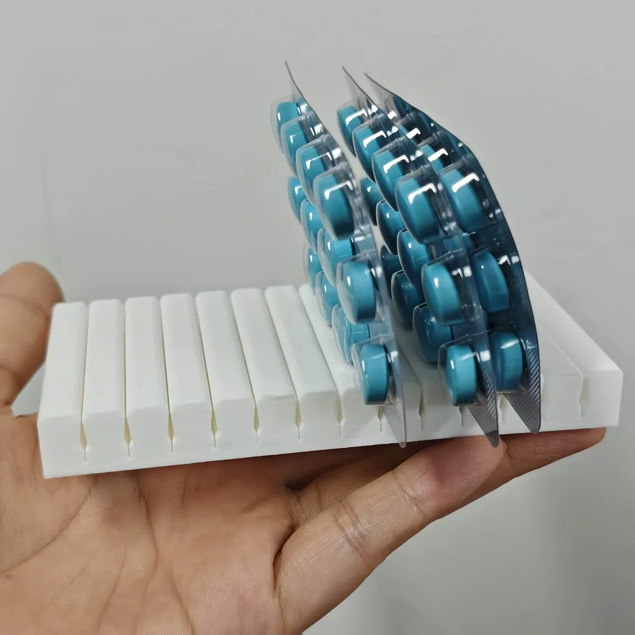 13-Grid Home Emergency Medical Storage Box, Multi-Compartment Medicine Classification Organizer, Blister Pill Holder