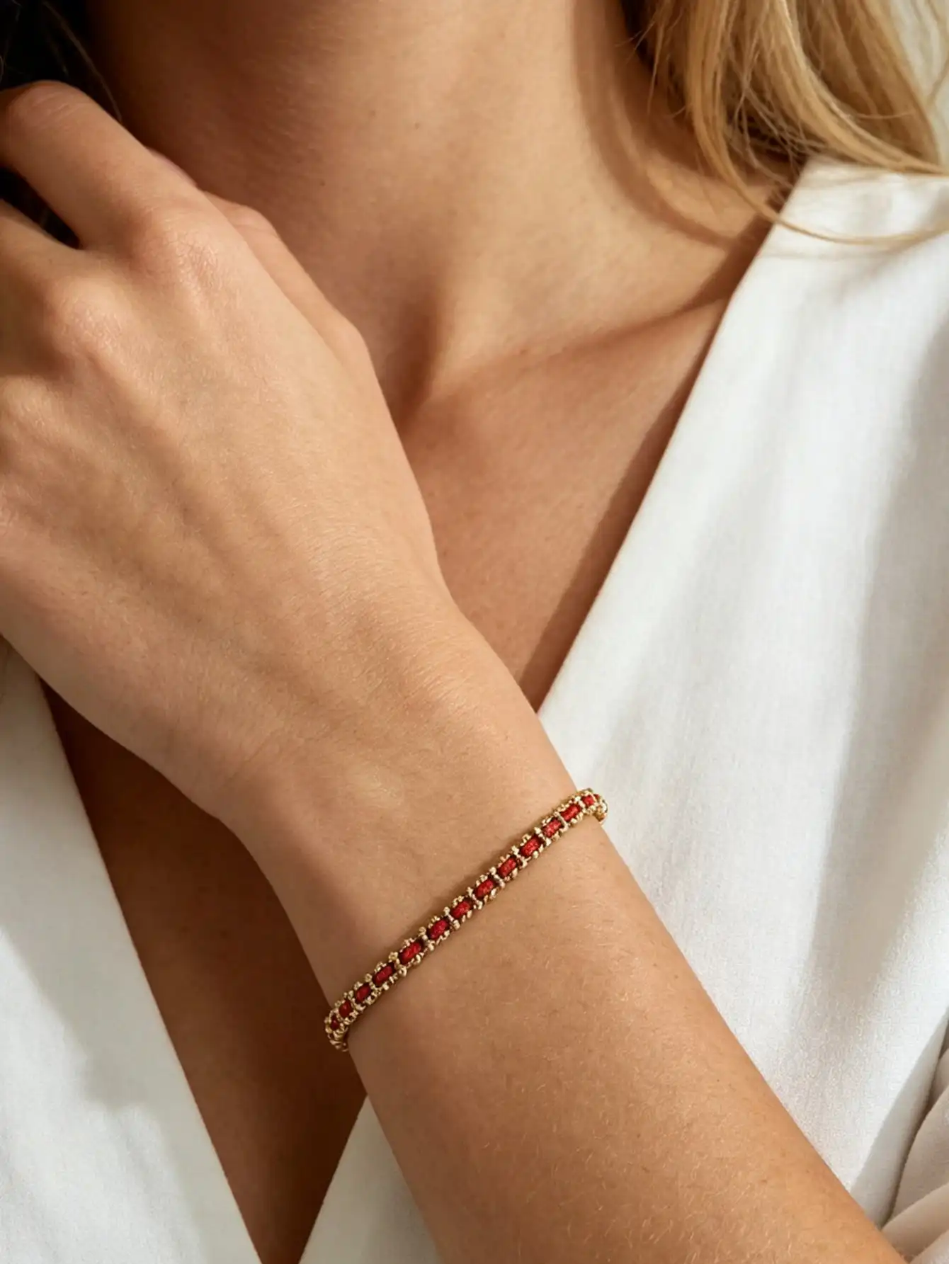 Damen Mode Geflochtenes Rotes Seil-Armband Edelstahl-Gliederarmband Alltäglicher Schmuck