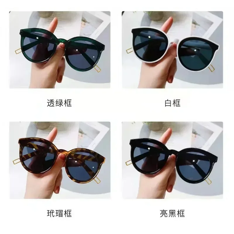 Sunglasses New Sunglasses Internet Celebrity Same Retro Sunglasses Light and Convenient Visual Clarity Reduce Glare Color Truth