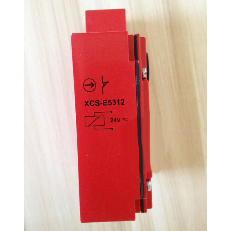 XCSE5311 XCS-E5311 / XCSE5312 XCS-E5312 / XCSE7311 XCS-E7311 / XCS-E7312 / XCS-E7331 /XCS-E7332 Safety switch