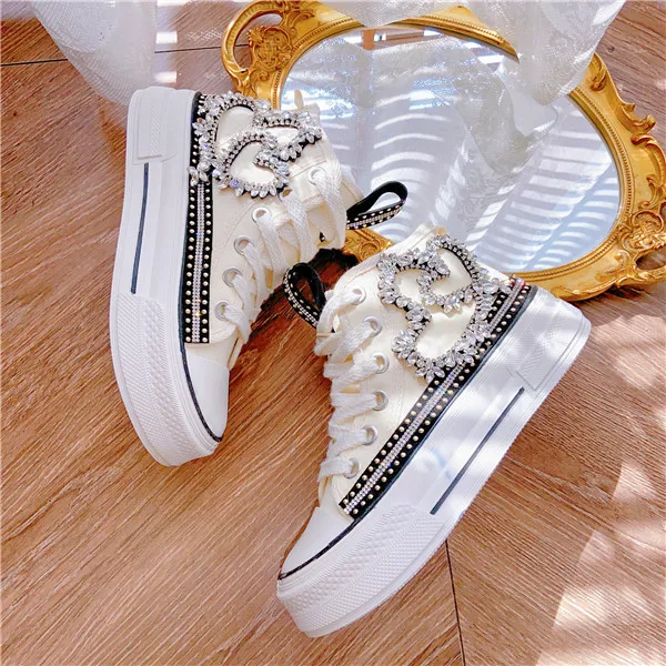 New Thick Sole Versatile Rhinestone Black and White Lace Up Canvas Shoes