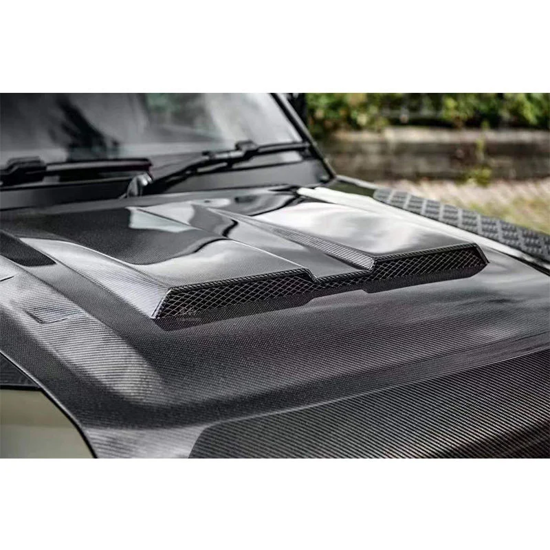 For  Defender Hood Bonnet Cover in Carbon Fiber 100/90 Design New Condition