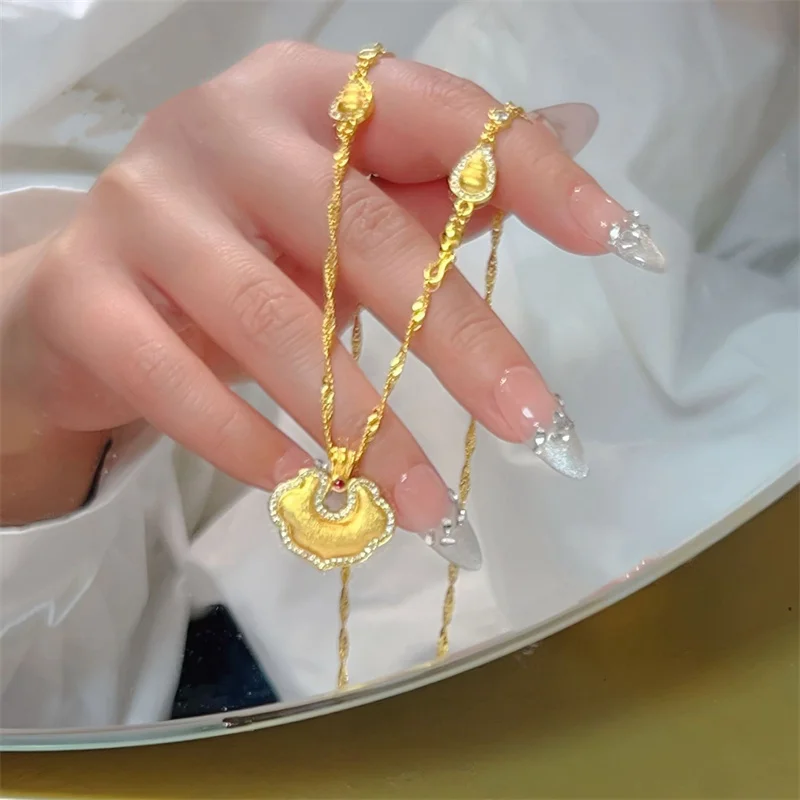 

Gold pendant AU750 18K gold brushed auspicious cloud moissani dot diamond safety lock women's necklace accessories gift