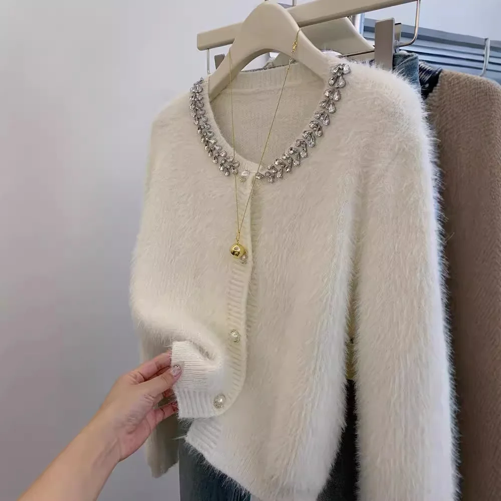 

French 2024 Autumn New Women's Round Neck Diamond Nuo Mink Fleece Knitted Cardigan Coat