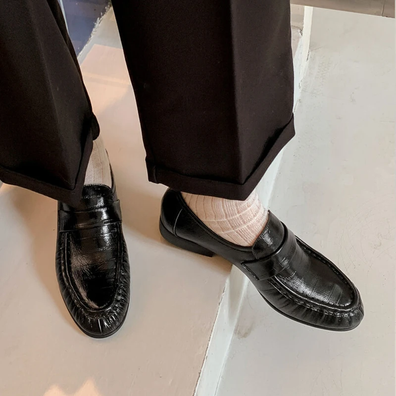 Women's Leather Slip-On Loafers - Round Toe Office Flats