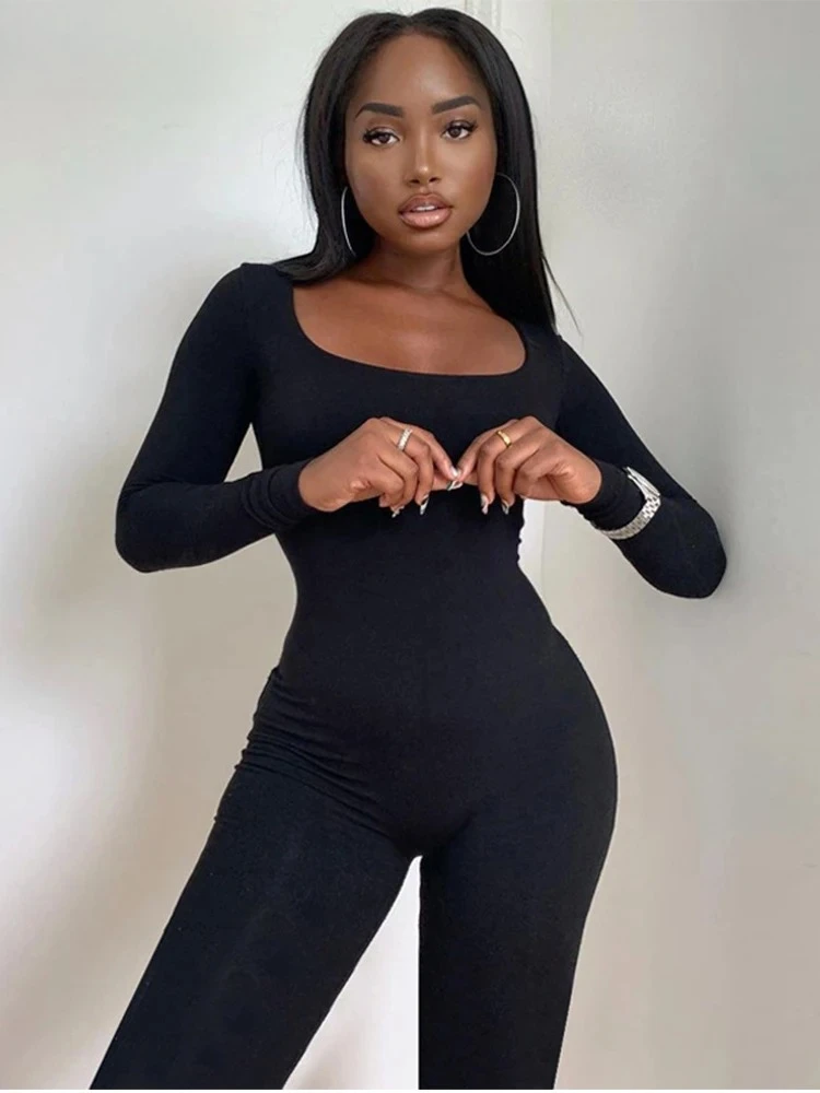 จั๊มสูทรัดรูปแขนยาวสำหรับผู้หญิง ฤดูใบไม้ร่วง ฤดูหนาว ปี 2026 เหมาะสำหรับงานปาร์ตี้ สไตล์เซ็กซี่ คอต่ำ ทรงเข้ารูป