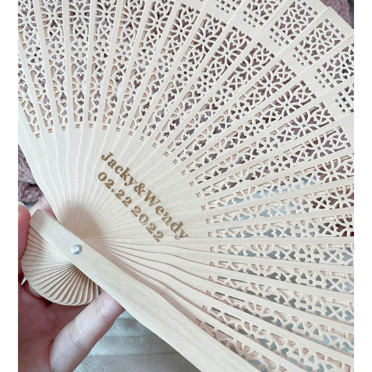 10/20/50/80/100Pcs Personalized Middle Engraved Folding Fans Portable Wedding Supplies Fans Custom Favor Fans Bridesmaid Gifts