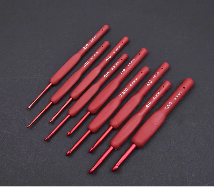 

2/2.5/3/3.5/4/4.5/5/5.5/6mm 1Pcs DIY Crochet Hooks Silicone Handle Aluminum Knitting Weaving Sewing Craft Yarn Needles