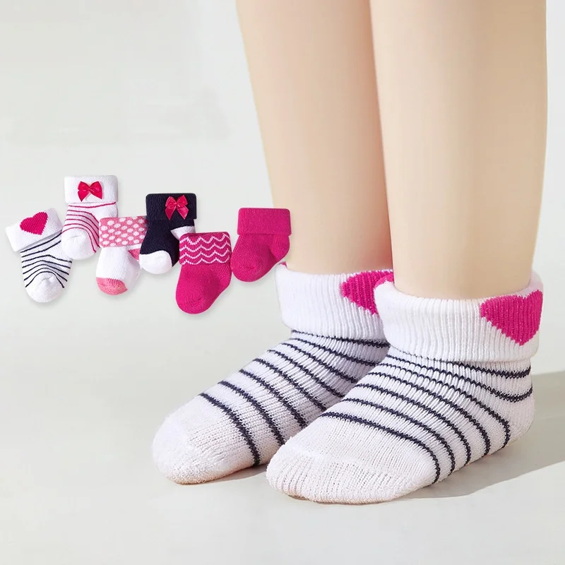 

6 пар/лот, новые осенние и зимние толстые теплые носки для маленьких мальчиков и девочек, милые хлопковые чулки с петлей для новорожденных, средние чулки, От 0 до 12 месяцев