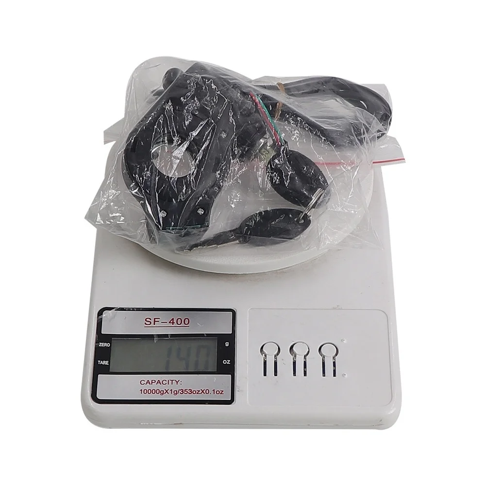 

Дисплей напряжения в реальном времени для самоката KUGOO M4 PRO с ключом-замком для включения питания и функцией автоматического распознавания типа аккумулятора