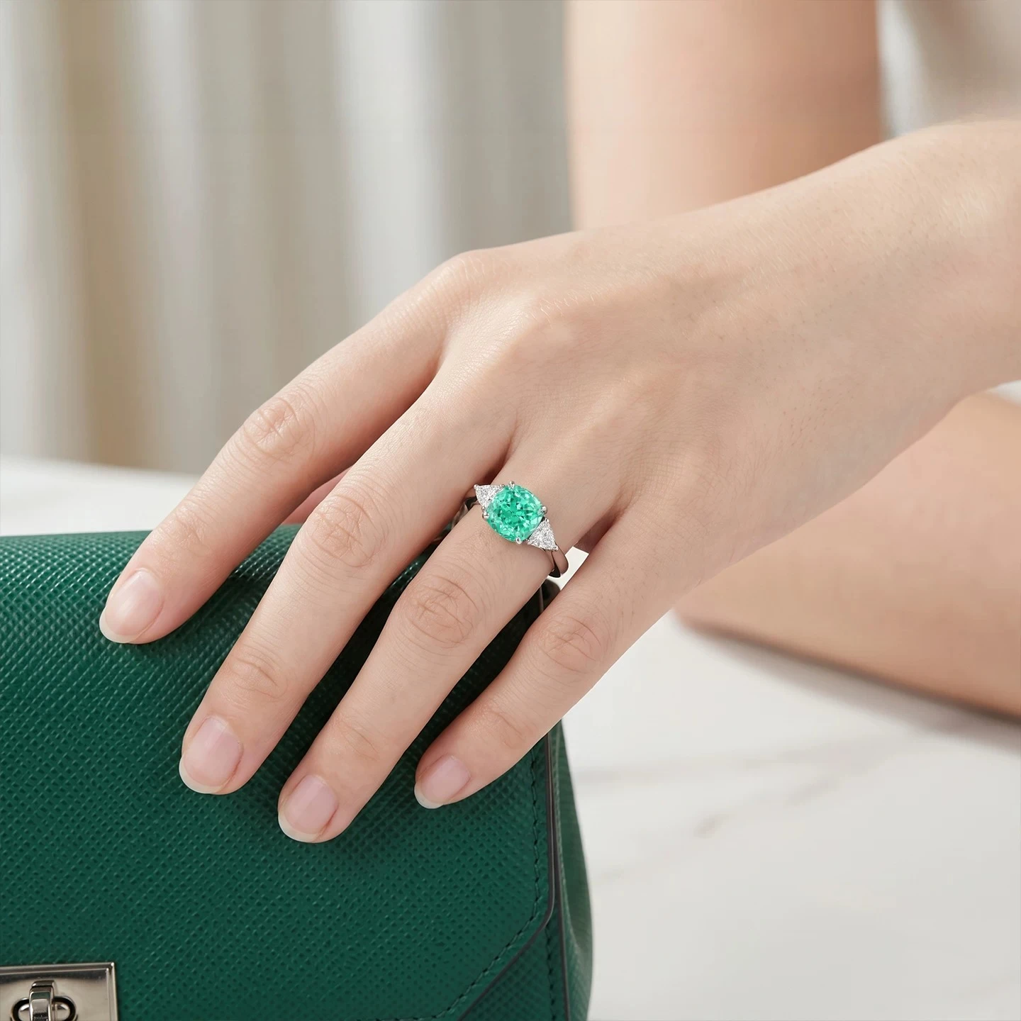 925スターリングシルバー ホワイトゴールドメッキリング 7 - Gold Plated Ring のレビューと価格