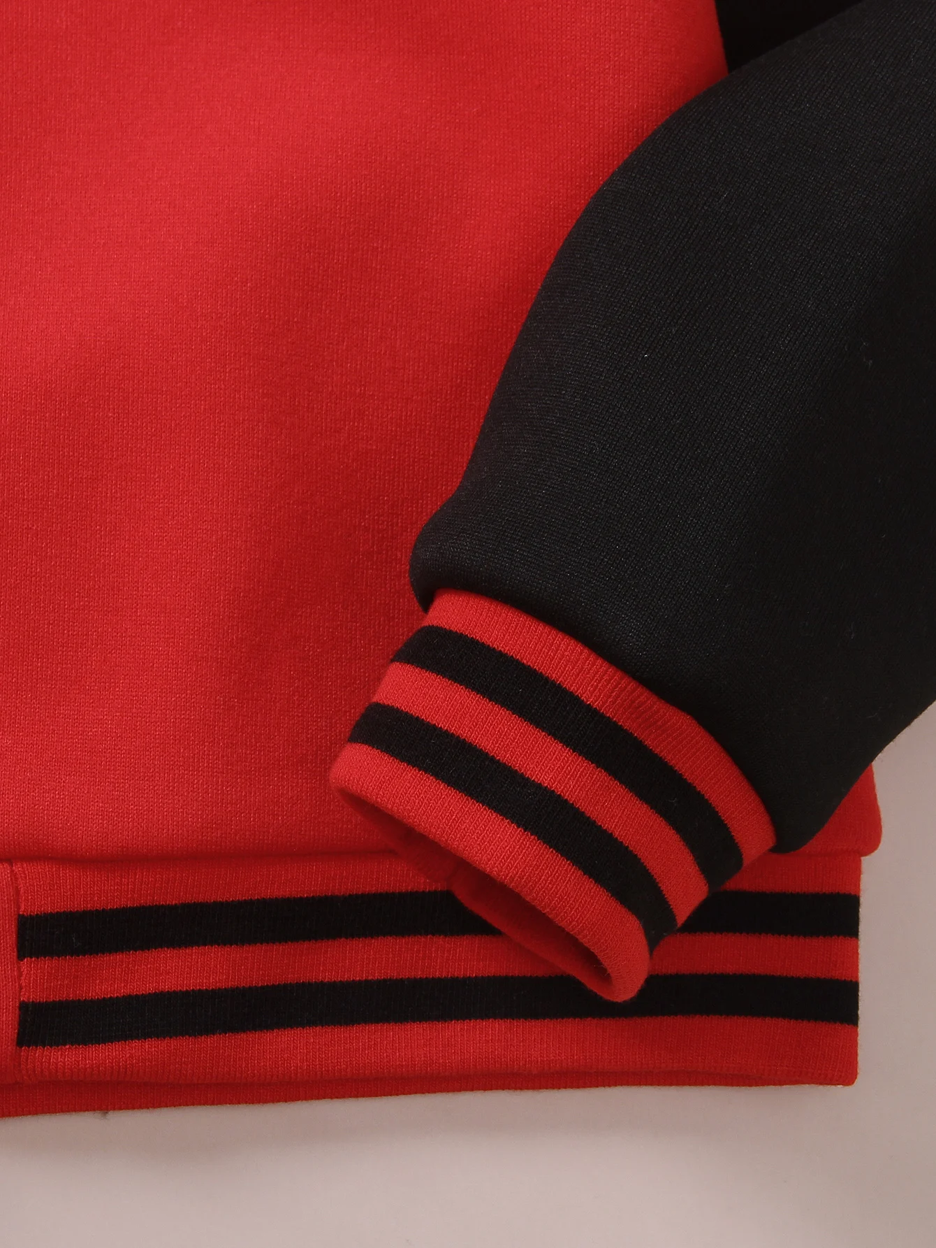 Giacca da baseball con cappuccio rossa con motivo stampato pupazzo di neve per bambini casual e alla moda autunno e inverno