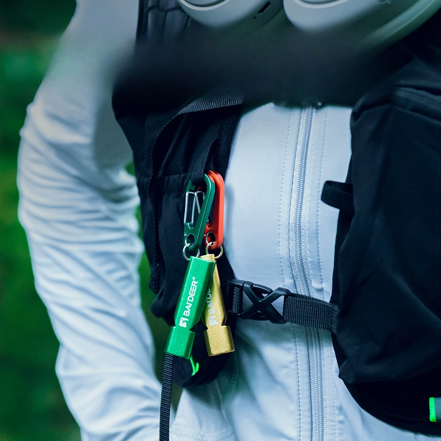 Loud Outdoor Emergency Survival Whistle with Lanyard, Portable Aluminum Alloy Safety Whistle