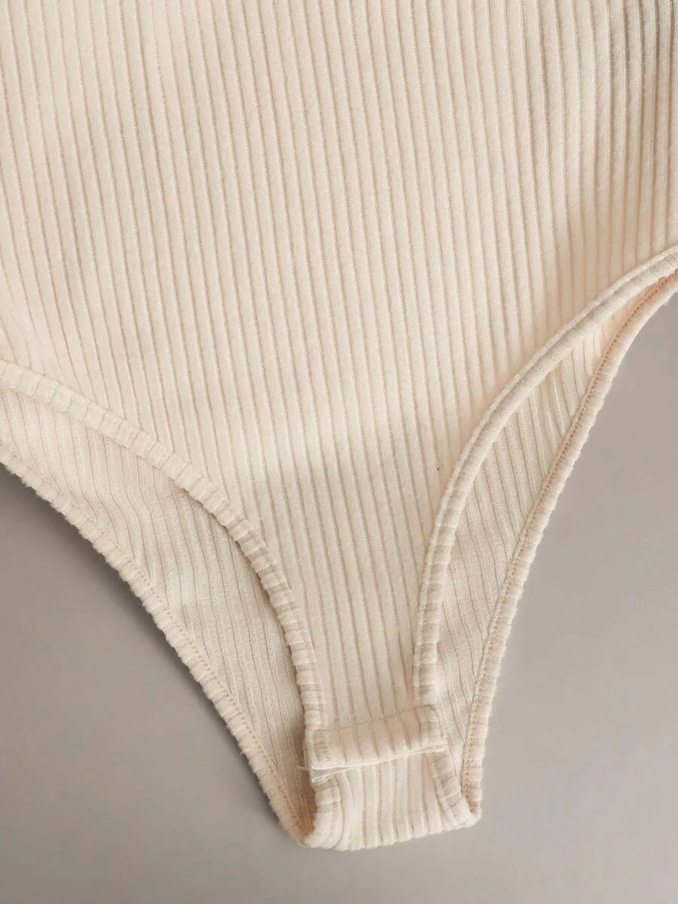 Leila Spaghetti-Träger-Bodysuit, Freizeit-Bodysuit, Basic-Bodysuit, Unterwäsche-Bodysuit, Ausflugs-Bodysuit, Urlaubs-Bodysuit, Strand-Bodysuit – Detail 14