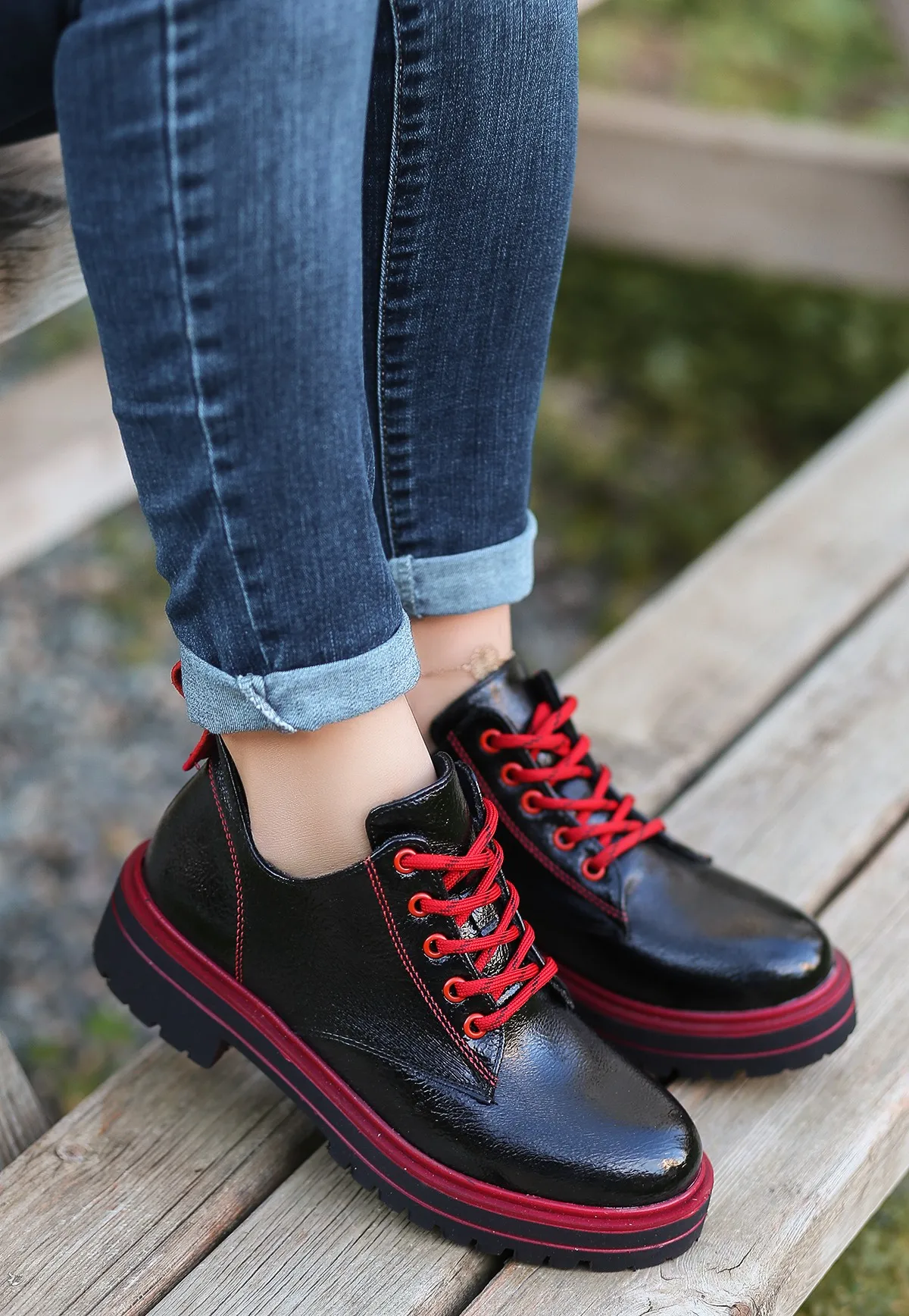 

Noma Black Patent Leather Red Detailed Lace-Up Boots