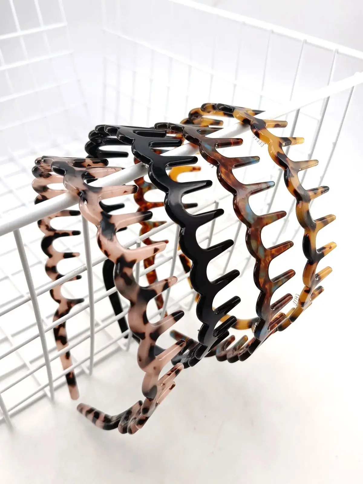 Wellen-Stirnbänder für Frauen, einfarbig, gezahnt, rutschfeste Haarbänder, Mädchen-Gesichtswäsche, Sport-Haarbänder, Haar-Accessoires – Detail 1
