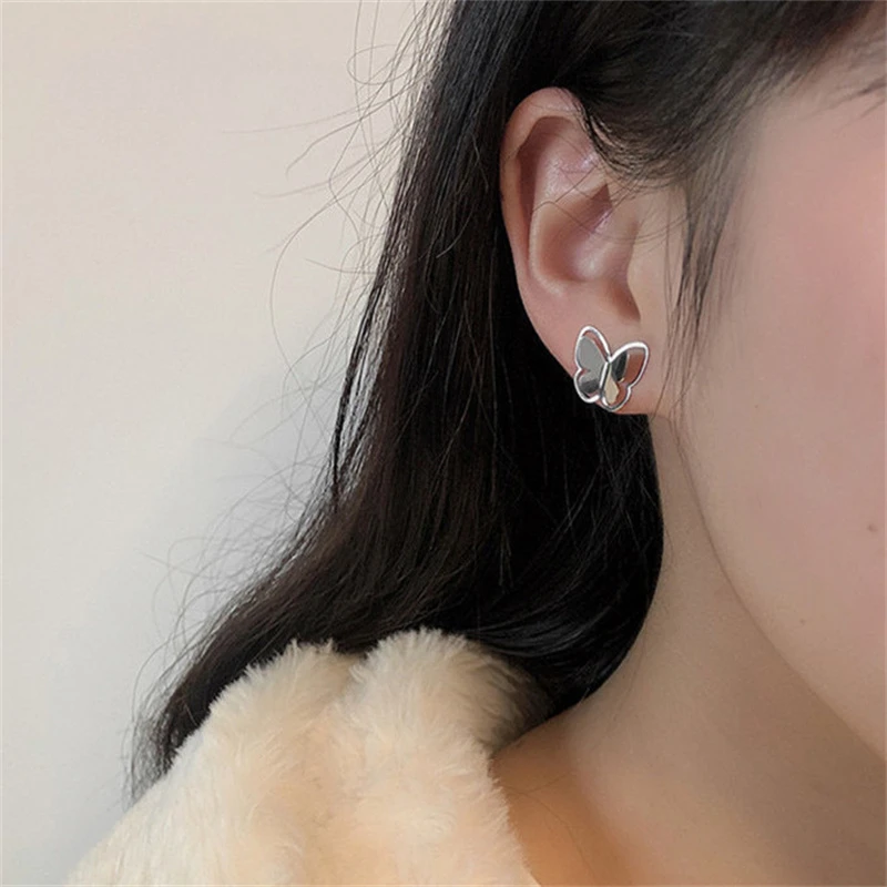 2024 Fashion Colorful Hollow Butterfly Stud Earrings for Women Luxurious Crystal Earrings Party Jewelry Valentines Day Gift