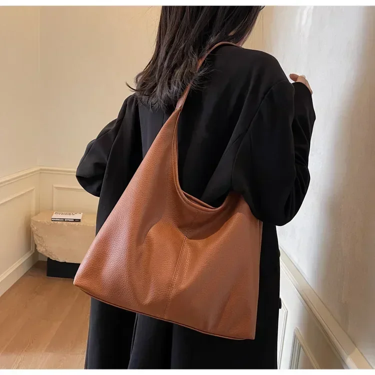 

2025 Women's Large Capacity - New Casual Textured Stylish Bag, Versatile Commuting Shoulder/Underarm/Crossbody