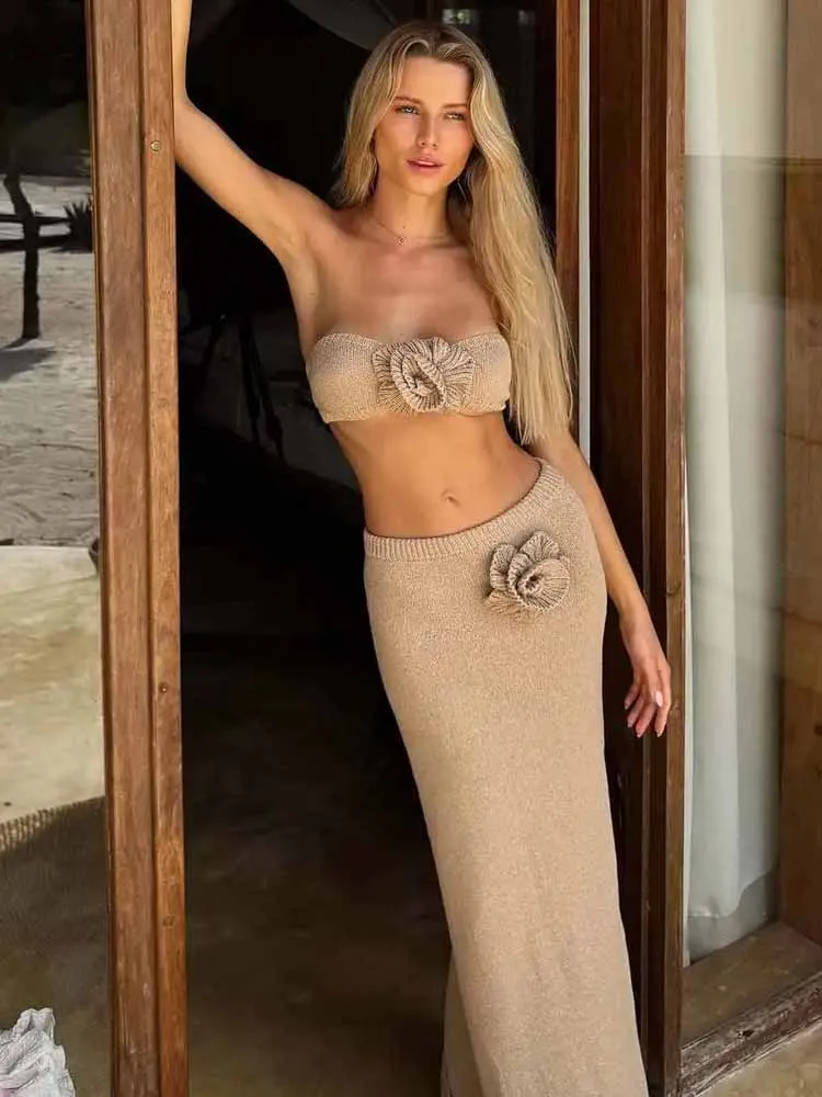 BKQU โครเชต์ชุดกระโปรงชายหาดผู้หญิง 3D ดอกไม้เซ็กซี่ LACE-up บิกินี่ด้านบน Slim ถักกระโปรงยาว 2 ชิ้นฤดูร้อนวันหยุดชุด