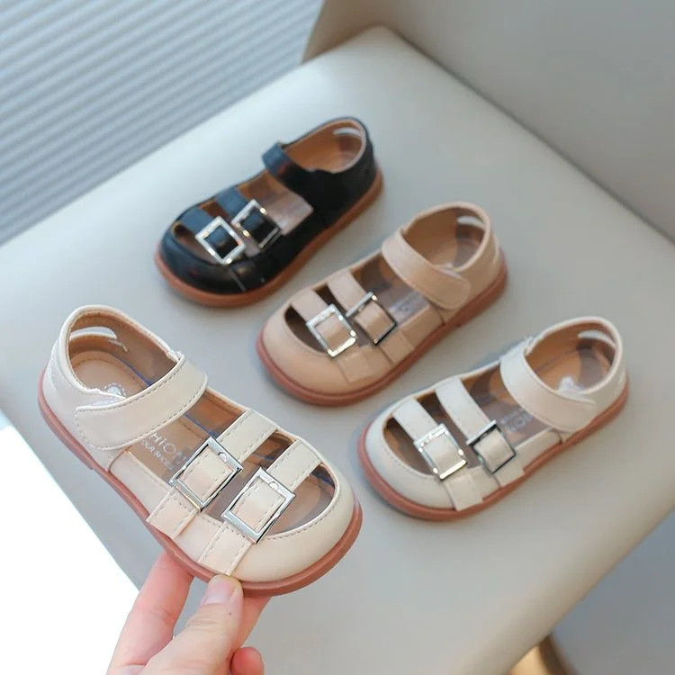 

Kids beach Shoes Leather with Metal Buckles 2024 Spring Summer Fashion New Girls Half Sandals Cut-outs Breathable Popular Soft