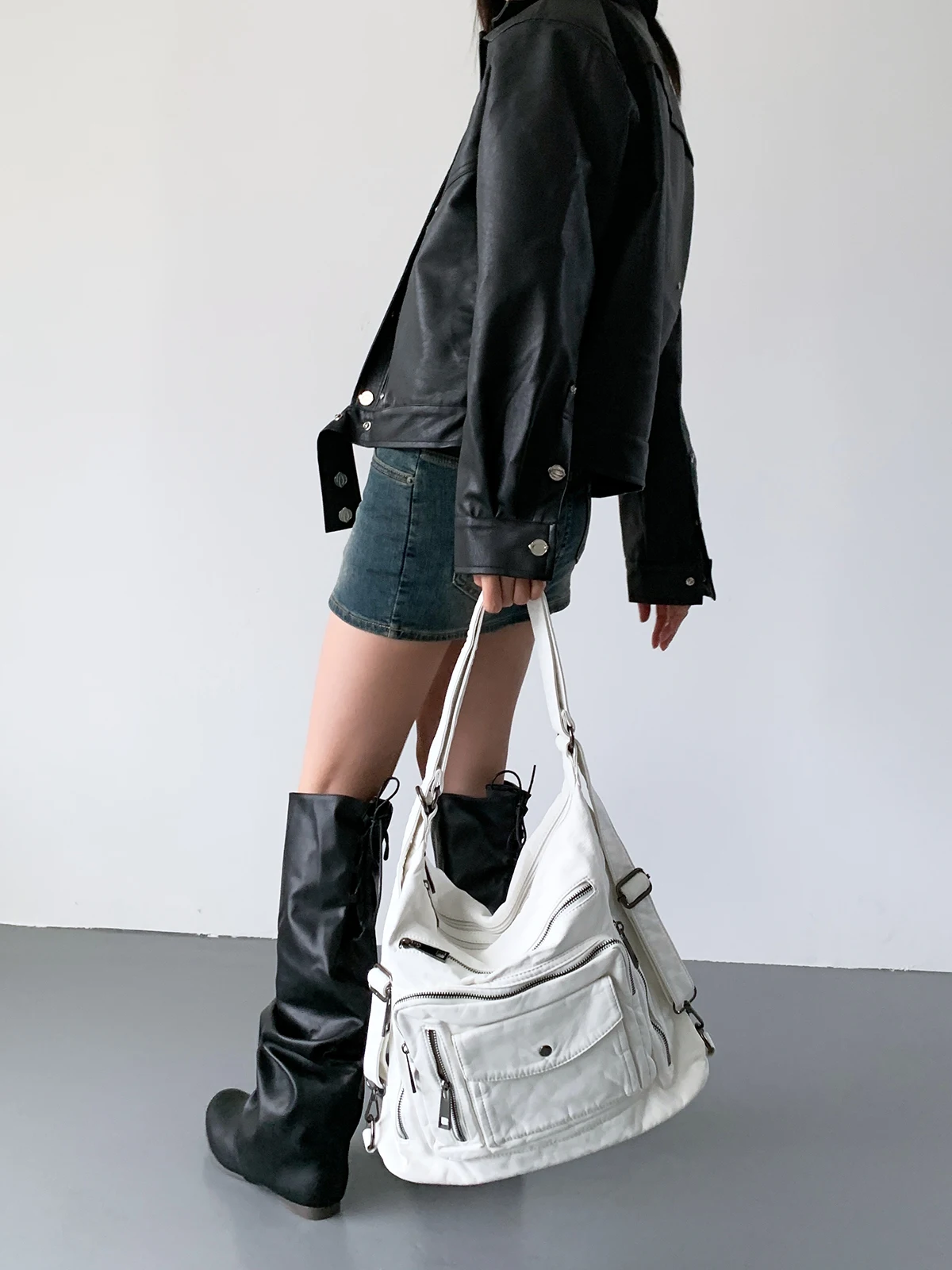

Slack three-purpose double shoulder tote bag, large-capacity commuter shoulder bag, multi-pocket messenger bag.