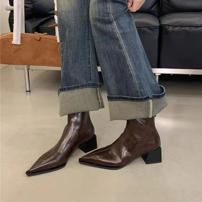 

2025 новые модные современные женские короткие ботинки с острым носком, женские ботинки на квадратном каблуке, женские эластичные ботильоны на молнии, туфли-лодочки