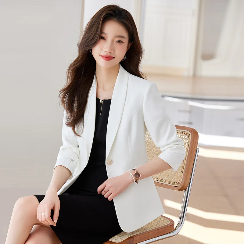 Fashionable Short Suit Jacket for Women Spring2024New Temperament Goddess Style Slim Fit Slimming Leisure Suit