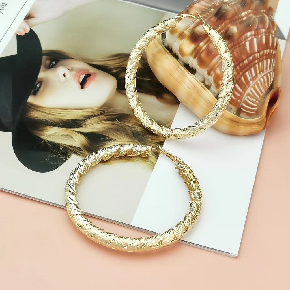 Fashion Chunky Big Hoop Earrings For Women Vintage Leaves Metal Dangle Statement Earring 80mm African Women\'s Jewelry Punk