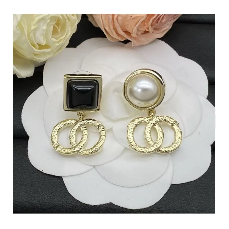 

New Alphabet Double Earrings Stylish and Simple Earrings Retro Diamond-set Popular Versatile Earrings