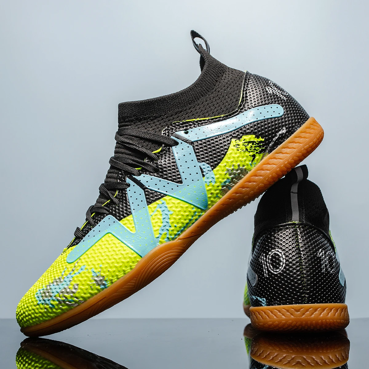 Fashion IC Indoor Flat Soccer Shoes Five-a-side Integrated PU Fabric Non-slip Rubber Flat Sole Suitable For Adult Indoor Five-a-