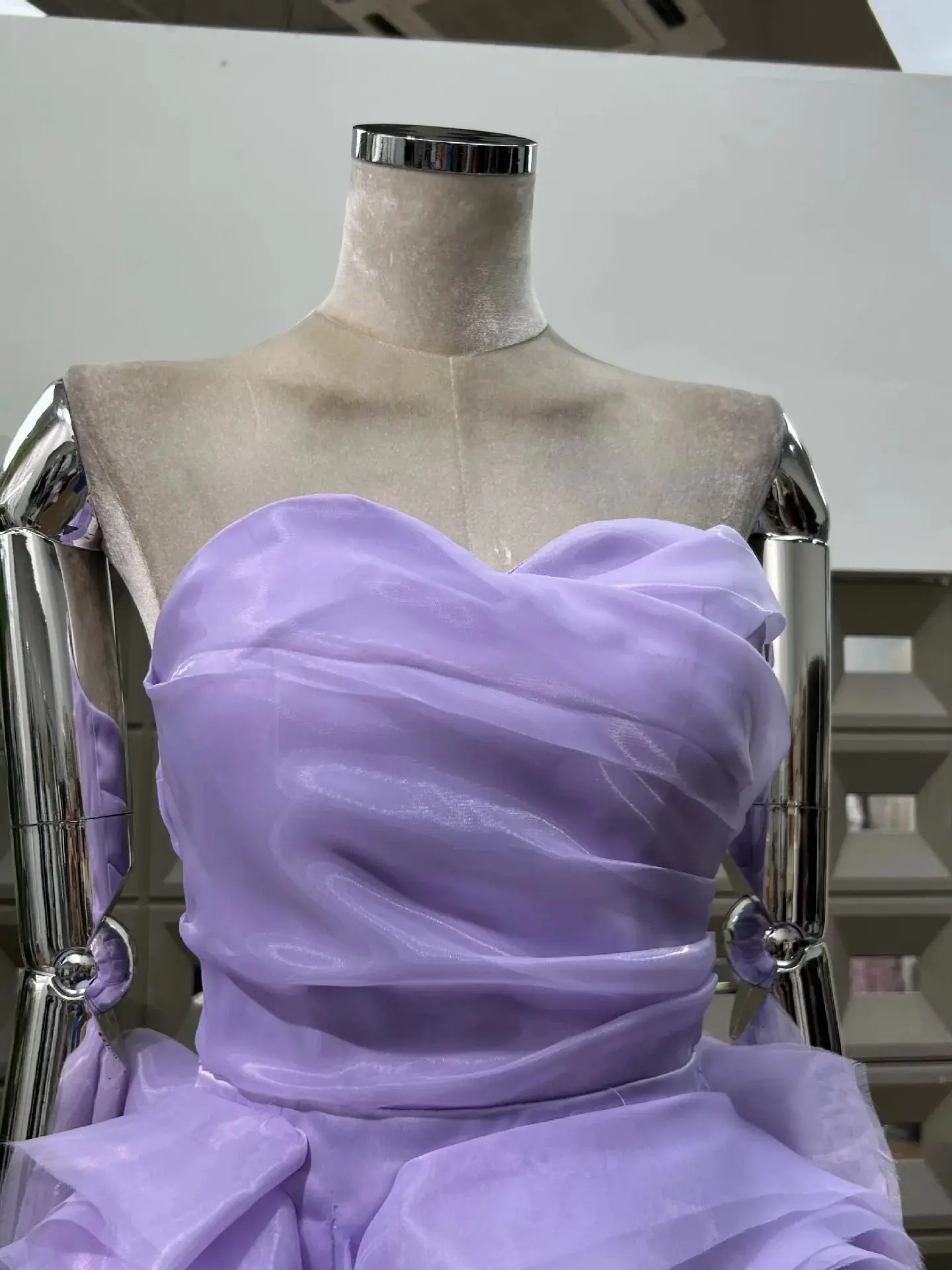 Sommer Neue Ankunft 3D Floral Rüschen Lavendel frauen Mini Kleider Trägerlosen Korsett Abendkleid Kurze Prom Party Formale Kleid