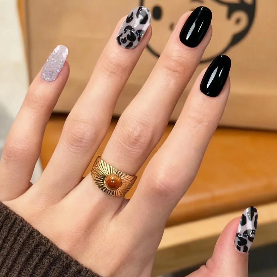 

24PCS Maillard Color Block Leopard Press on Nails Square Autumn Winter Ins Sweet Cool Style Fake Nails Removable False Nails 네일팁