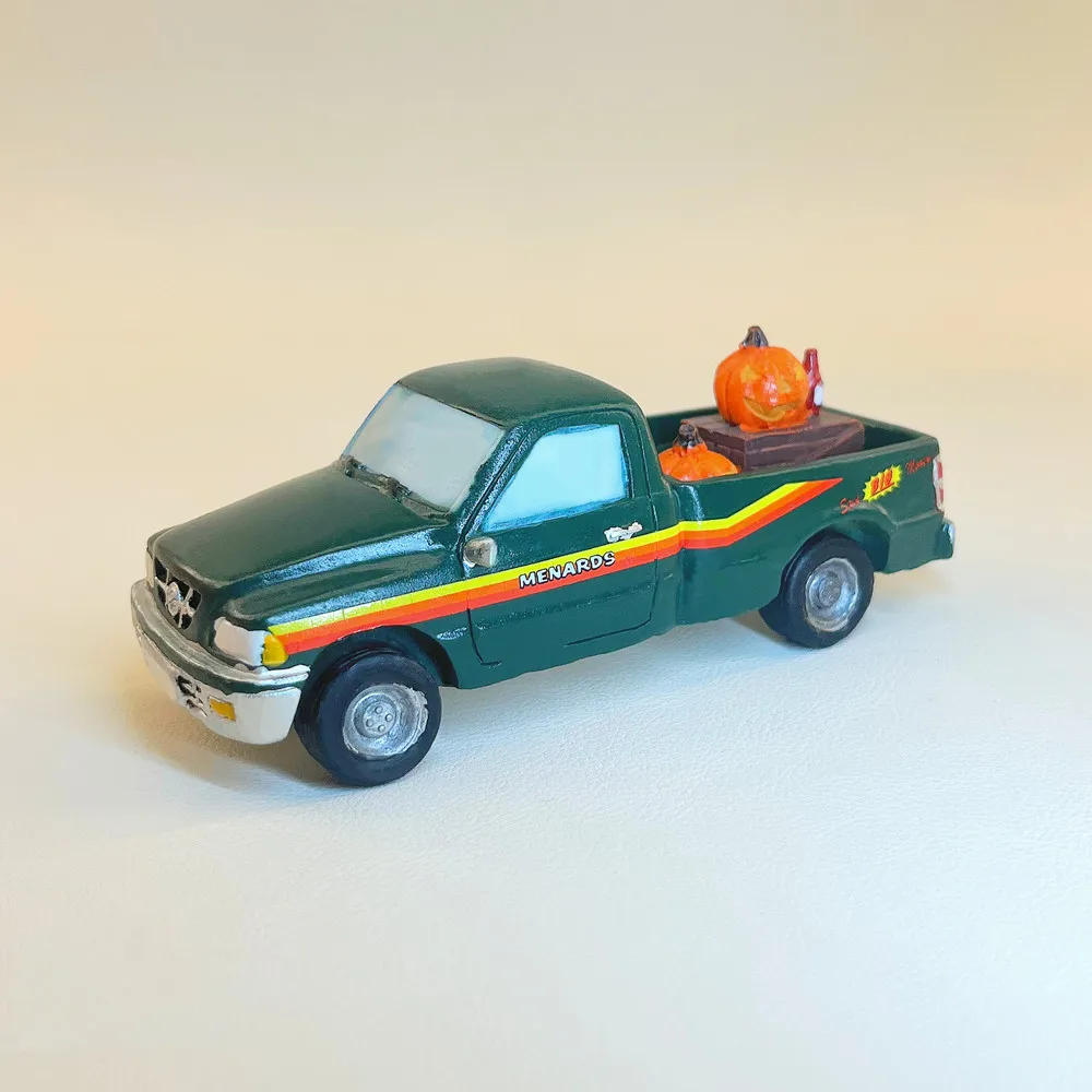 Retro Green Pickup Truck Resin Ornament, Halloween Pumpkin Truck Tabletop Decoration, Fall Season Home Decor Gift