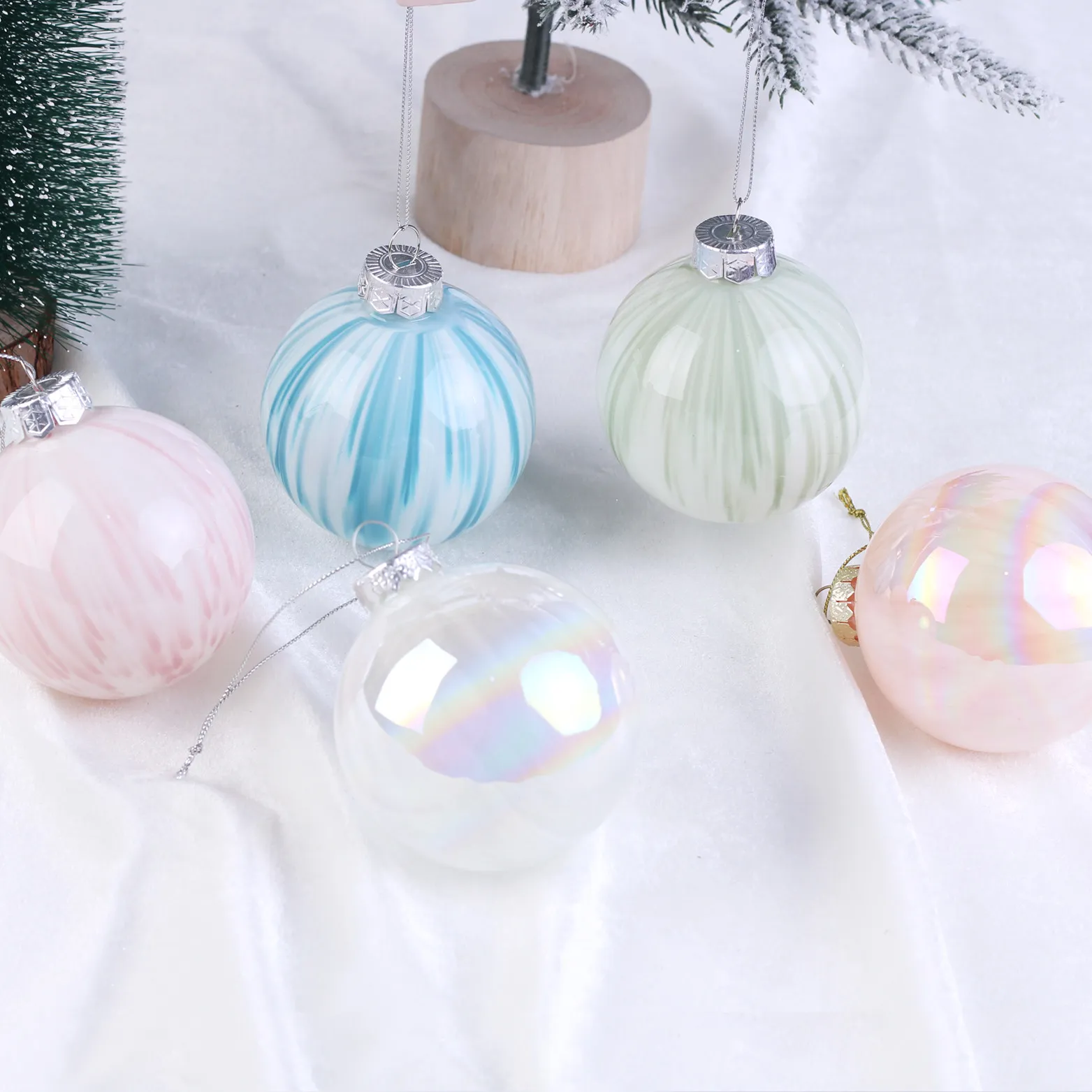 Christmas tree decoration pendant arrangement for foreign trade 8cm meteor shower glass ball