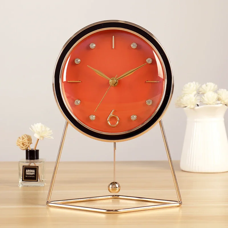 Luxury Italian Design Desk Clock Accessories Living Room Electronic Decoration Table Clocks Silent Nordic Home Decor Klok LLTC