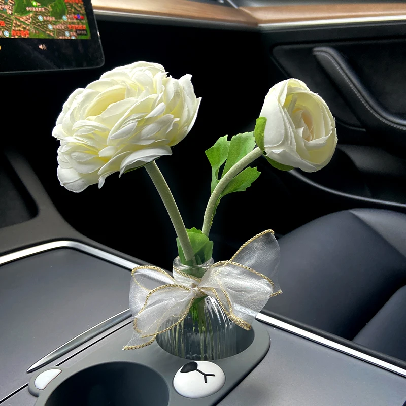 

Car high imitation camellia interior ornament Car center console Internet celebrity bouquet decoration creative small vase