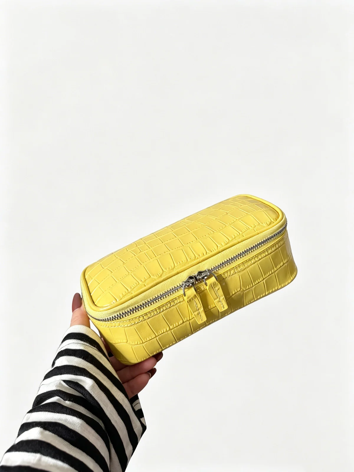Luxuriöse Echtleder-Kosmetiktasche mit Krokodilprägung, Große Kapazität, Tragbare Toilettenartikel-Organizer-Handtasche für Damen – Detail 5