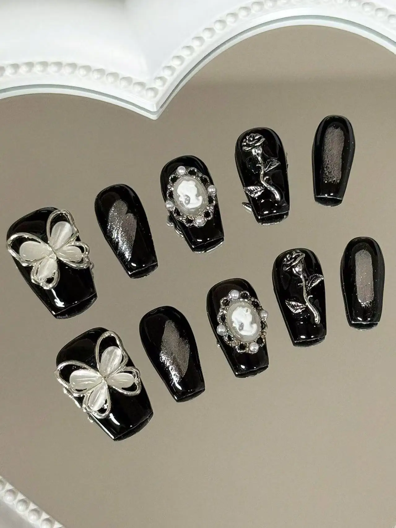 10-Piece Set of Dark Lolita Trapezoidal Handmade Nails, Suitable for Gothic Lolita, Retro Dark Style, Court Photography, Halloween Looks, Subculture Daily Wear, and Mature Lady Commuting Outfits.