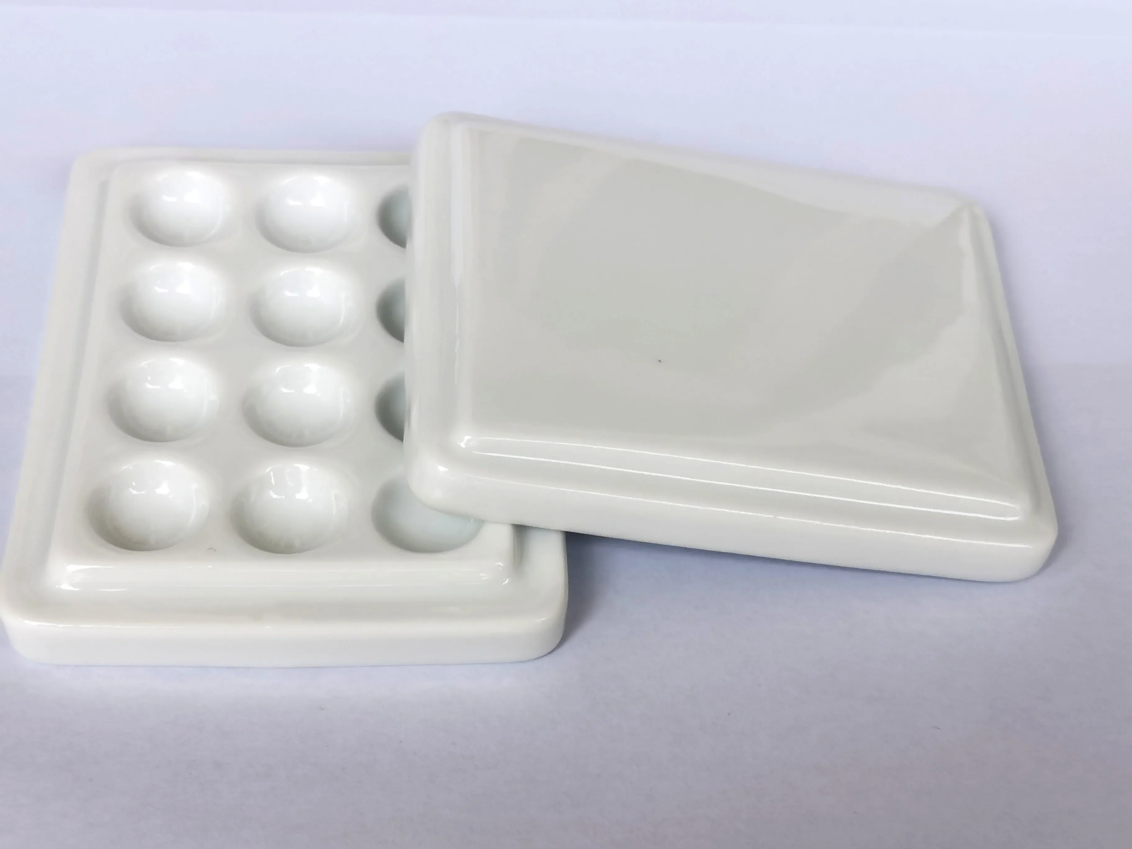 Dental Lab Porcelain Mixing Moisturizing Plate 12 Slot Ceramic Palette with Cover Dental Technician Glazing Mixing Tray