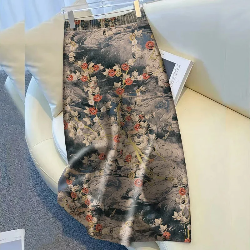 Dear friend , hello! This product comes in larger sizes. If you need to purchase larger sizes of 4XL ,5XL please contact me afte